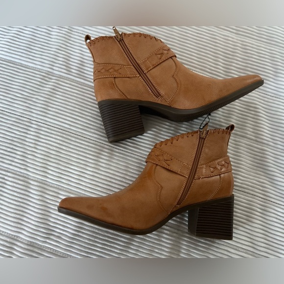 Frye and Co. Palma Stacked Heel Boots Booties Caramel Tan Western Women’s 11 - Picture 1 of 11